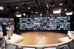 Виртуалната сесия преизбра Томас Бах за президент на МОК