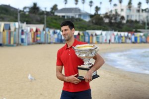 Един ден през юни 1992 г хърбаво 5 годишно момче стояло