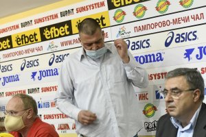 Половин година може да продължи разследването на допинг скандала в