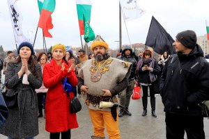 Влизащите в сила от понеделник нови ограничителни мерки срещу коронавируса