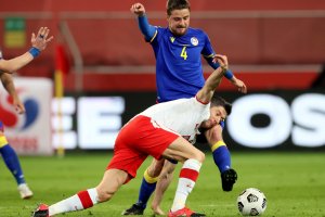 Най добрият футболист в света през 2020 г Роберт Левандовски ще