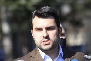 От ГЕРБ атакуваха с декларация директно в Св Синод архимандрит