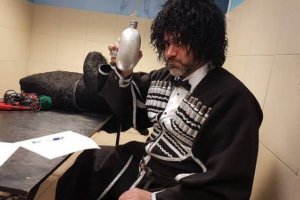 Българският журналист Борис Анзов представящ се от Медиа Мост България