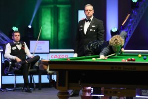 Световният №4 Нийл Робъртсън е първият финалист в турнира най добрите