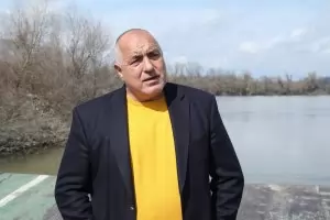 Учени и експерти опровергават Борисов за ваксините от Разград