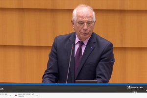 Русия се занимава активно с дезинформация за да очерни демокрацията