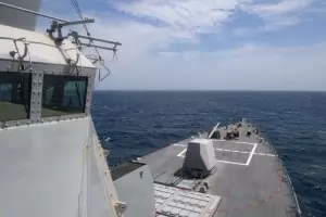 САЩ вкараха два кораба с десетки крилати ракети в Черно море