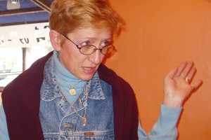 На 71 години почина едно от популярните лица на прехода