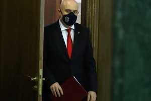 Това е тъжното че продаваш предаваш и търгуваш националния си