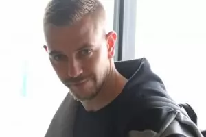 И титулярният ни вратар се контузи преди мача в Белфаст