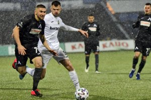 Левски бе отстранен от Славия в 1 4 финал от турнира за