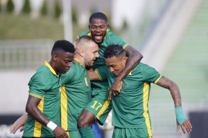 Клубовете от Ефбет лига започнаха един по един да забраняват