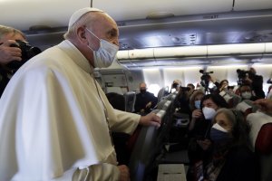 Папа Франциск пристигна днес на историческо първо посещение в Ирак