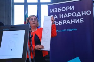 Колкото повече наближават парламентарните избори на 4 април толкова повече