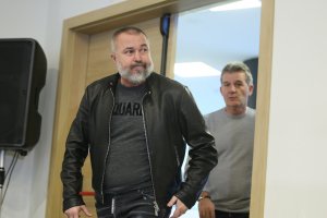 Старата поговорка казва   Три пъти мерѝ един път режѝ По всичко личи