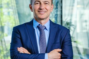 Темата за преименуването на селища улици както и за събарянето