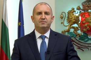 Президентът Румен Радев направи обръщение към българските избиратели преди парламентарния