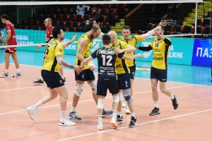 Победителят в редовния сезон Хебър Пазарджик спечели и втория мач