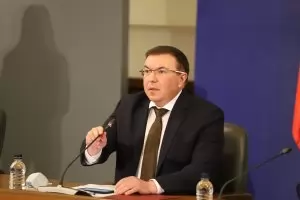 Здравният министър даде зелена светлина на баловете