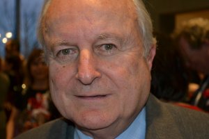 Роден в София на 5 април 1941 г Александър Шурбанов е