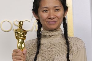 Големият победител на тазгодишните оскари е Земя на номади на