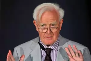 Джон льо Каре описа Борис Джонсън като невежа свиня