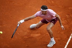 Световният №17 в тениса Григор Димитров започна с убедителна победа