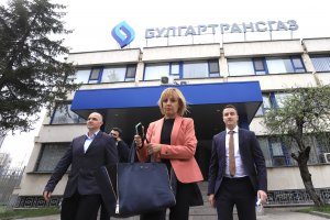 Големи държавни дружества попаднали във фокуса на проверките на оглавяваната