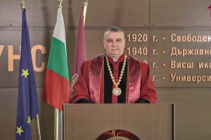 Уволненият доцент Мартин Осиковски може да се върне на работа