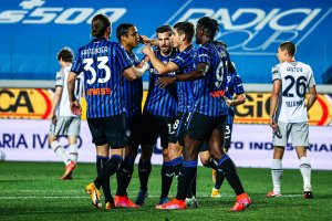 Българският национал Валентин Антов бе подложен на критики за играта