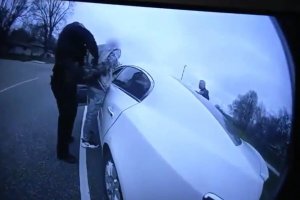 Полицайката която в неделя застреля 20 годишния Донте Райт в Минеаполис щата