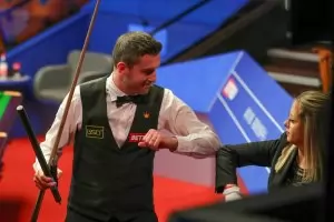 Мисия "Крусибъл": Двама световни шампиони попълниха 1/8-финалите