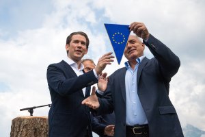 Европейският съюз стана свидетел през последните дни на серия малки