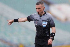 Назначението на Волен Чинков за главен рефер на първия 1 2 финал за