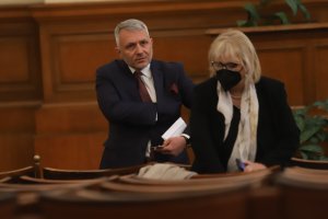 Всичко прилича на политическа детска градина Ако тази детска градина