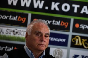 Във футбола а дори и в политиката има неписано правило