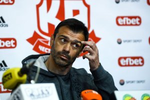 Всичките бивши или преотстъпени футболисти на Лудогорец ще бъдат спрени да