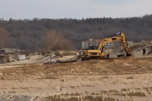 Глоба от 3856 лв налага Министерство на туризма на концесионера на плаж