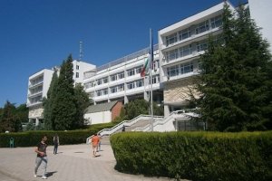 През 2018 г и 2019 г ректорът на Югозападния университет