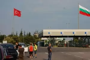 МВнР: В Турция ще се влиза само с лична карта