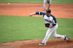 Трите най силни отбора през миналата година запазиха перфектния си баланс