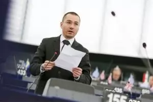 Европарламентът одобри стратегия срещу онлайн пиратството в спорта