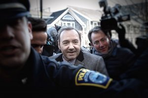 Гражданско дело срещу Кевин Спейси по обвинения в сексуално насилие през 80 те