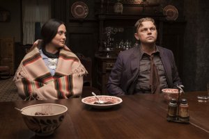 Apple пусна първите снимки от дългоочаквания уестърн на Мартин Скорсезе Убийците