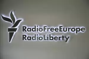 Москва задуши "Свободна Европа" с купища глоби