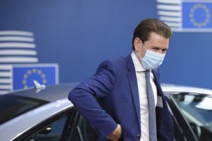 Австрийският канцлер Себастиан Курц заяви че срещу него е започнало