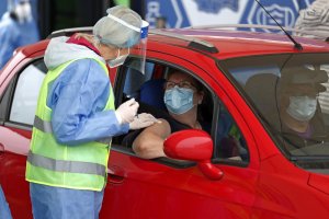 3 5 милиарда долара са приходите на американската компания Пфайзер за първите