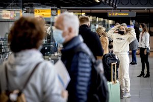 Европейският парламент даде зелена светлина на ваксинационните сертификати в стремежа
