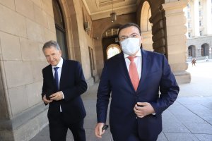 Въпреки краткия мандат на служебното правителство здравният министър Стойчо Кацаров