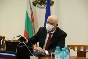 Гешев защитава спецправосъдието: Тричат съдиите!